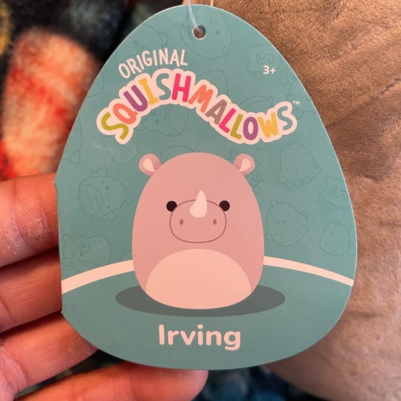 NWT IRVING 8in SQUISHMALLOW - Picture 3 of 4